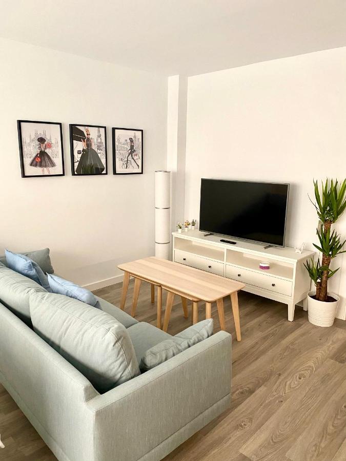 Nuevo Apartamento Conil WIFI y AIRE AC SOLO PAREJAS O FAMILIAS Conil De La Frontera Exterior foto