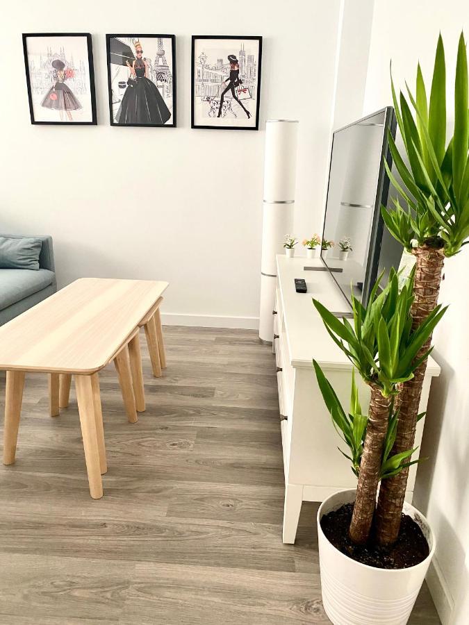 Nuevo Apartamento Conil WIFI y AIRE AC SOLO PAREJAS O FAMILIAS Conil De La Frontera Exterior foto