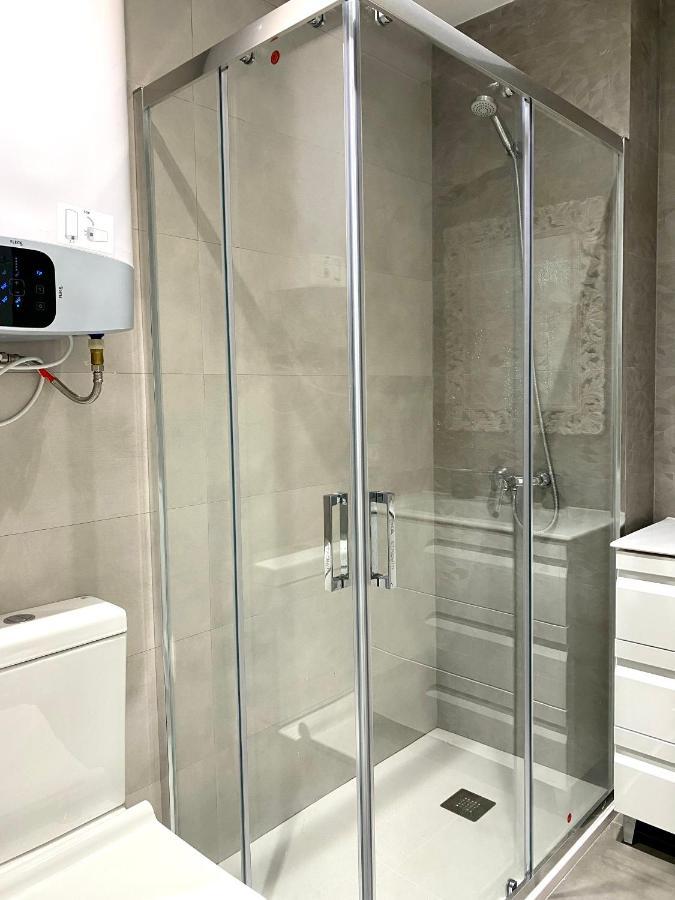 Nuevo Apartamento Conil WIFI y AIRE AC SOLO PAREJAS O FAMILIAS Conil De La Frontera Exterior foto